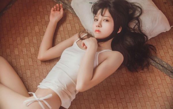 中文邻居的夫妇交换完整