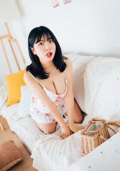 初次性做爰添lbb频