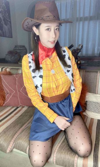 女大学生沙龙室2